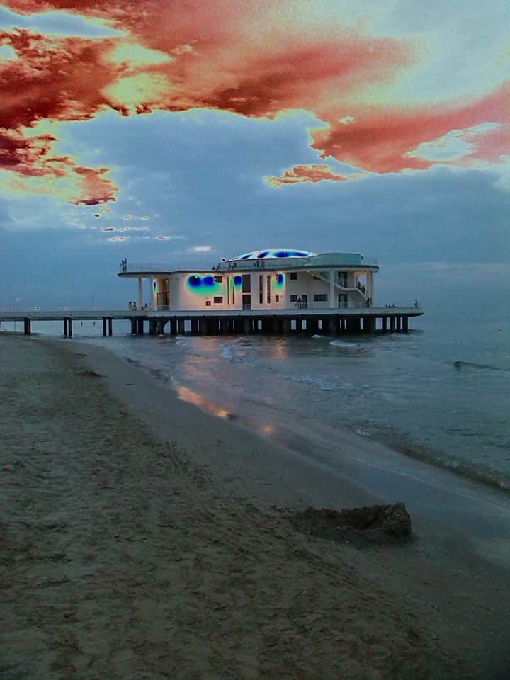 rotonda sul mare