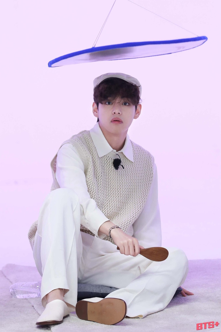 BTS V