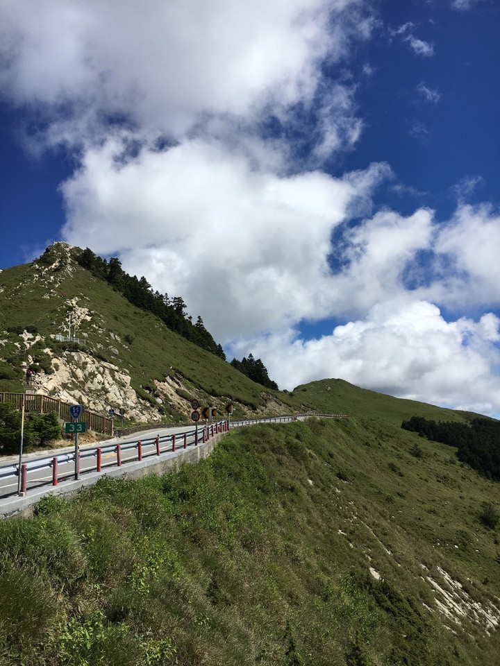 sky cloud mountainous