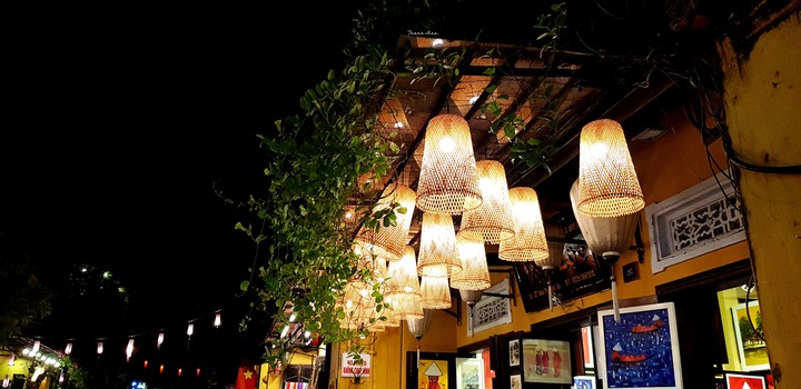 Night in Hoi An city