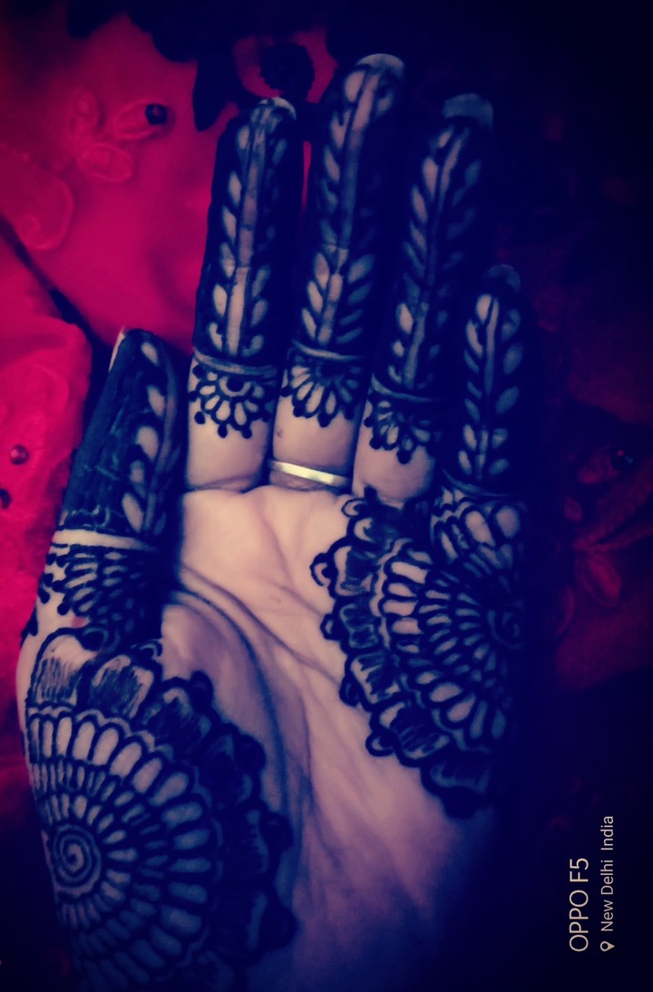 mahndi art