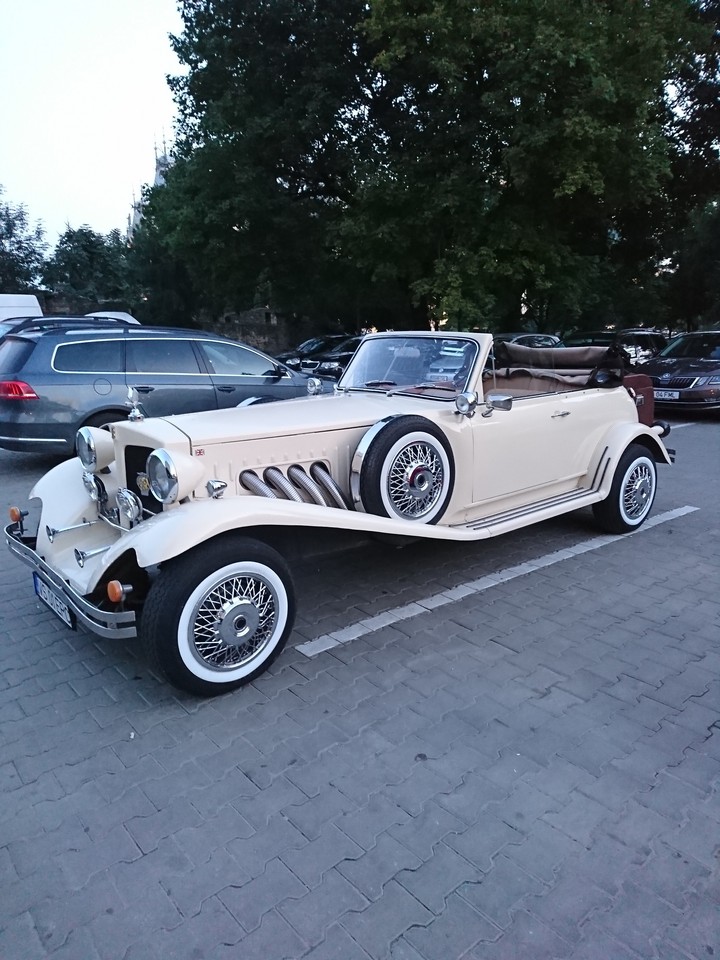 vintage luxury roadster