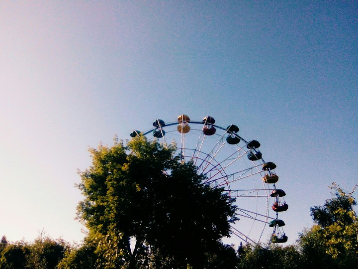 Park. City. Trees