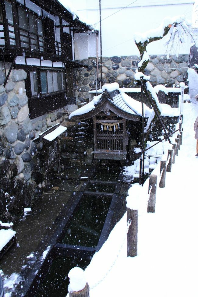 shrine and spring water canal