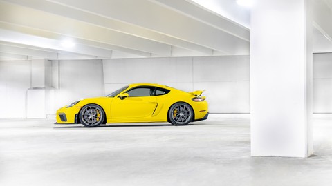 Porsche 718 Cayman GT4