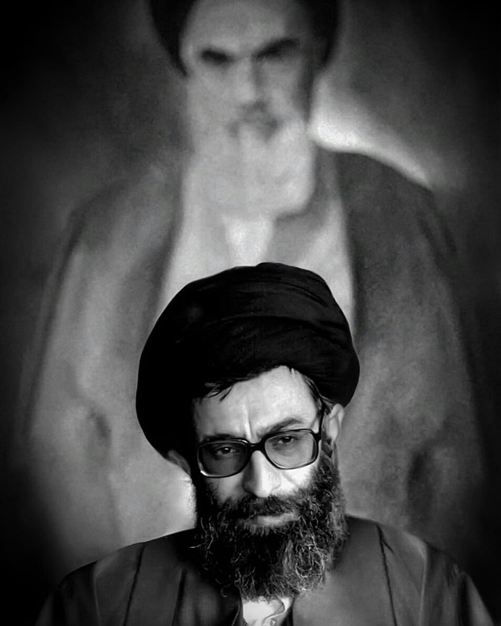 بزرگی و ابهت از چمانش پیداست
