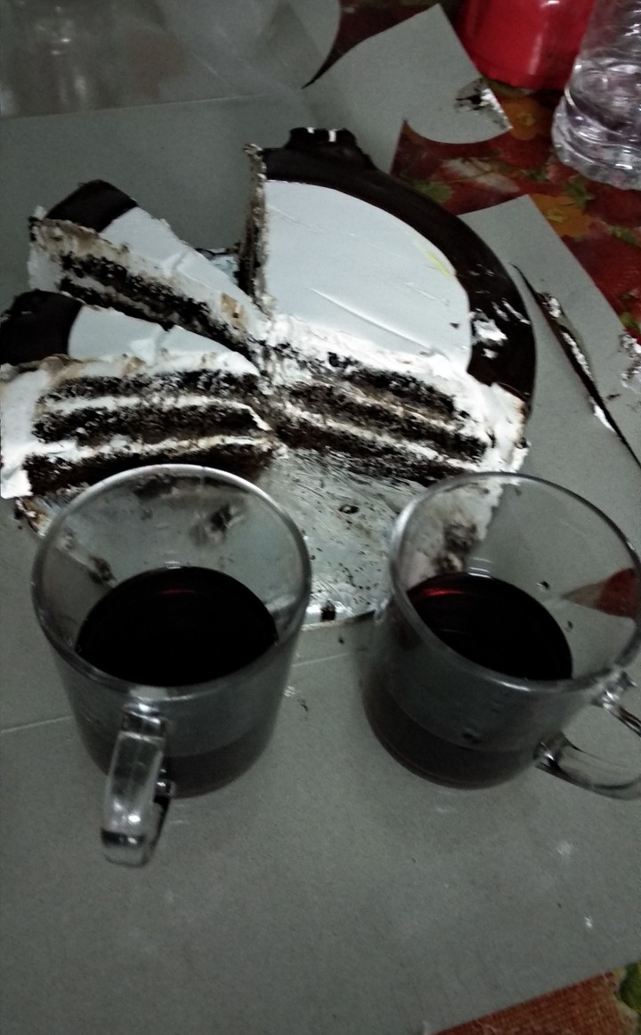 cake and vine