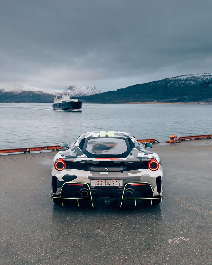 ferrari 488 pista