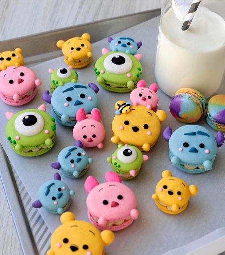 macrons