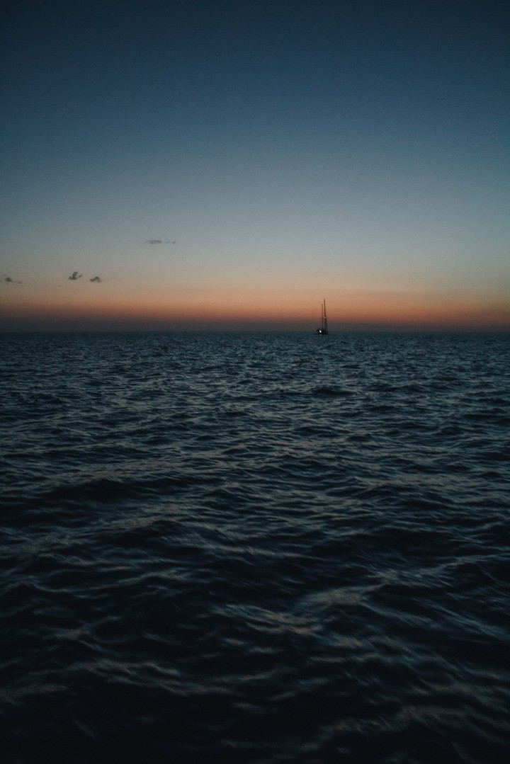 Summer waves