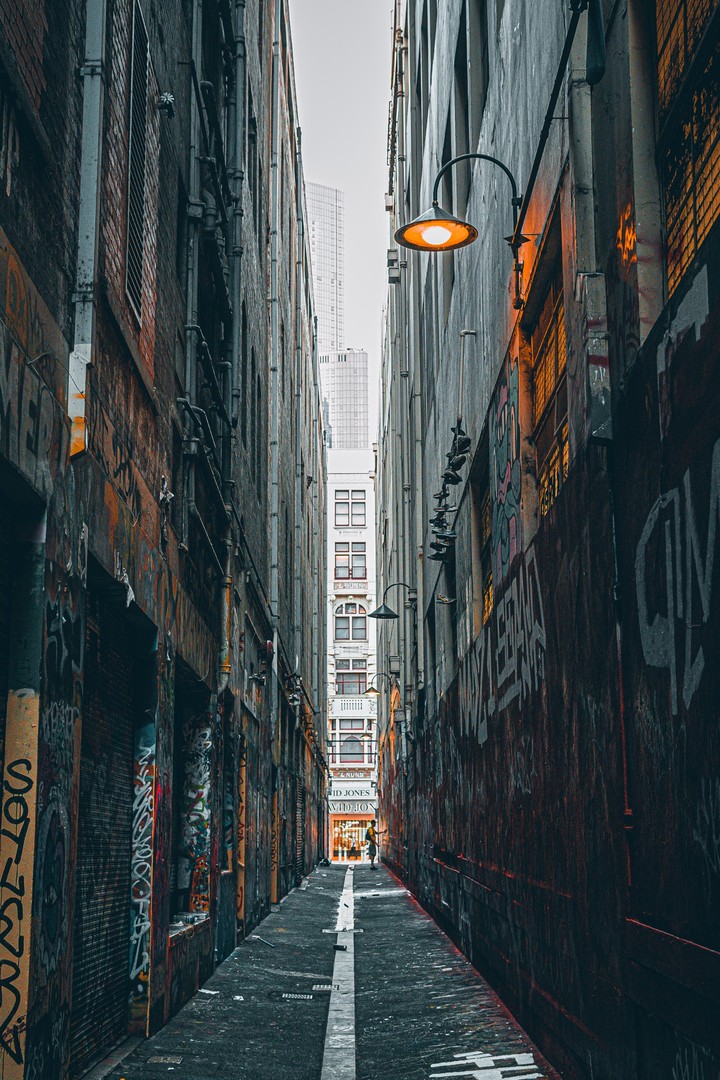 ταπετσαρίες electricity, Street