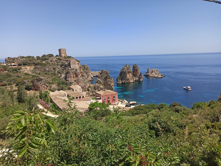 Faraglioni di Scopello
