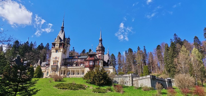 Romanias Peleș Castle