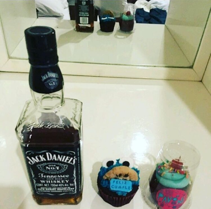 CELEBRANDO EL CUMPLEAÑOS 