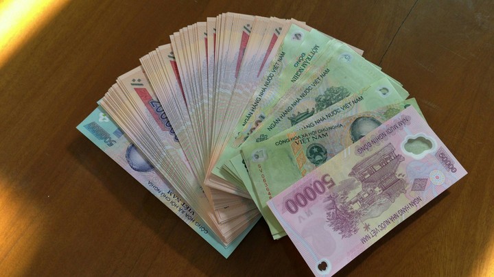 tiền thưởng tết
