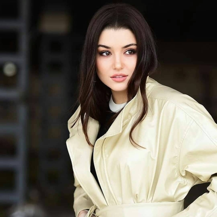 Hande Erçel