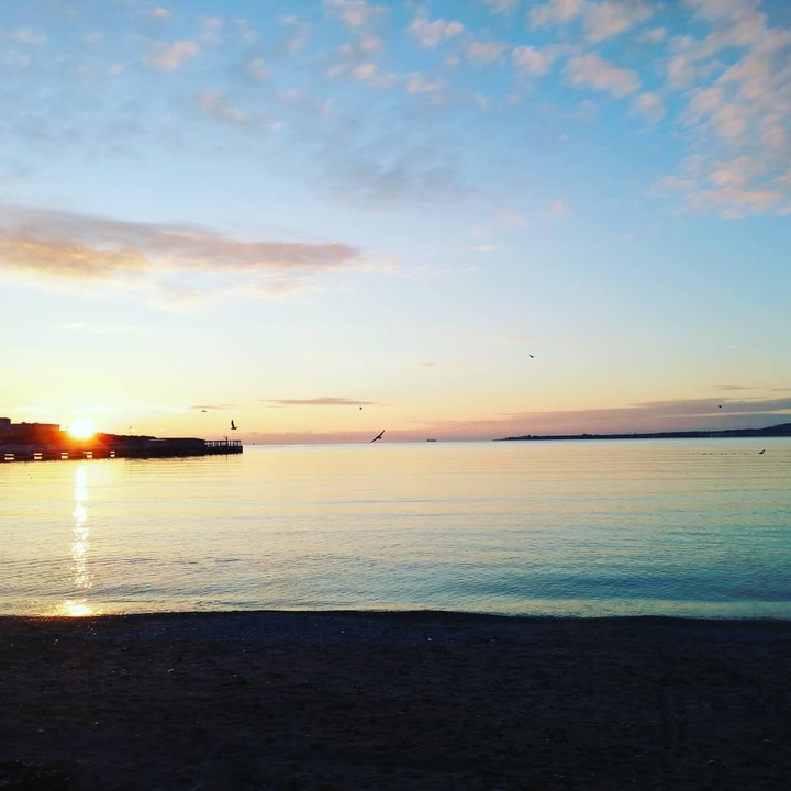 море