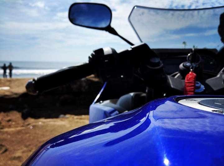 Yamaha r15