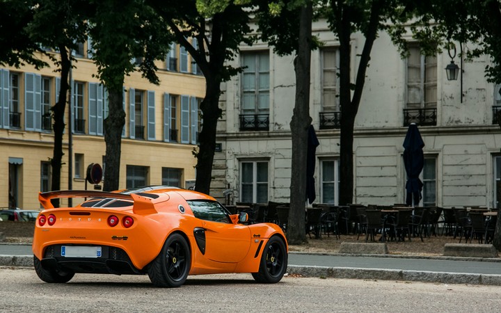 #Orange car