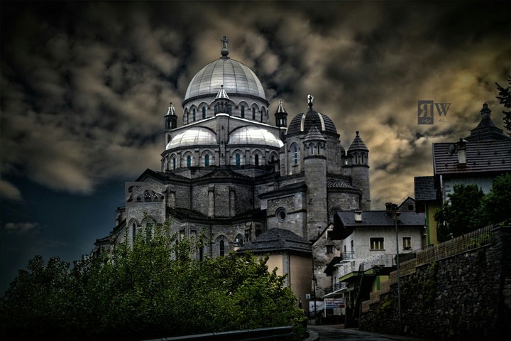 Black Castle