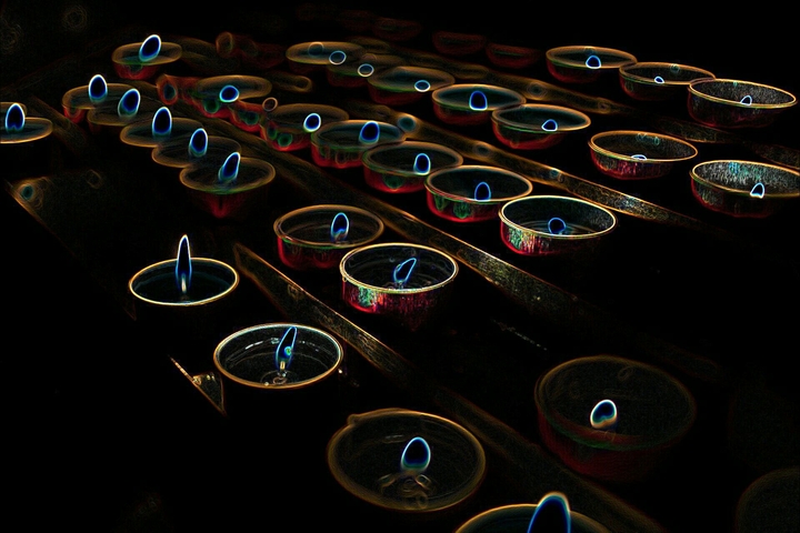 Neon Lights canals