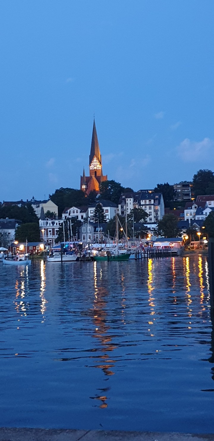 Flensburger Hafen bei Nacht