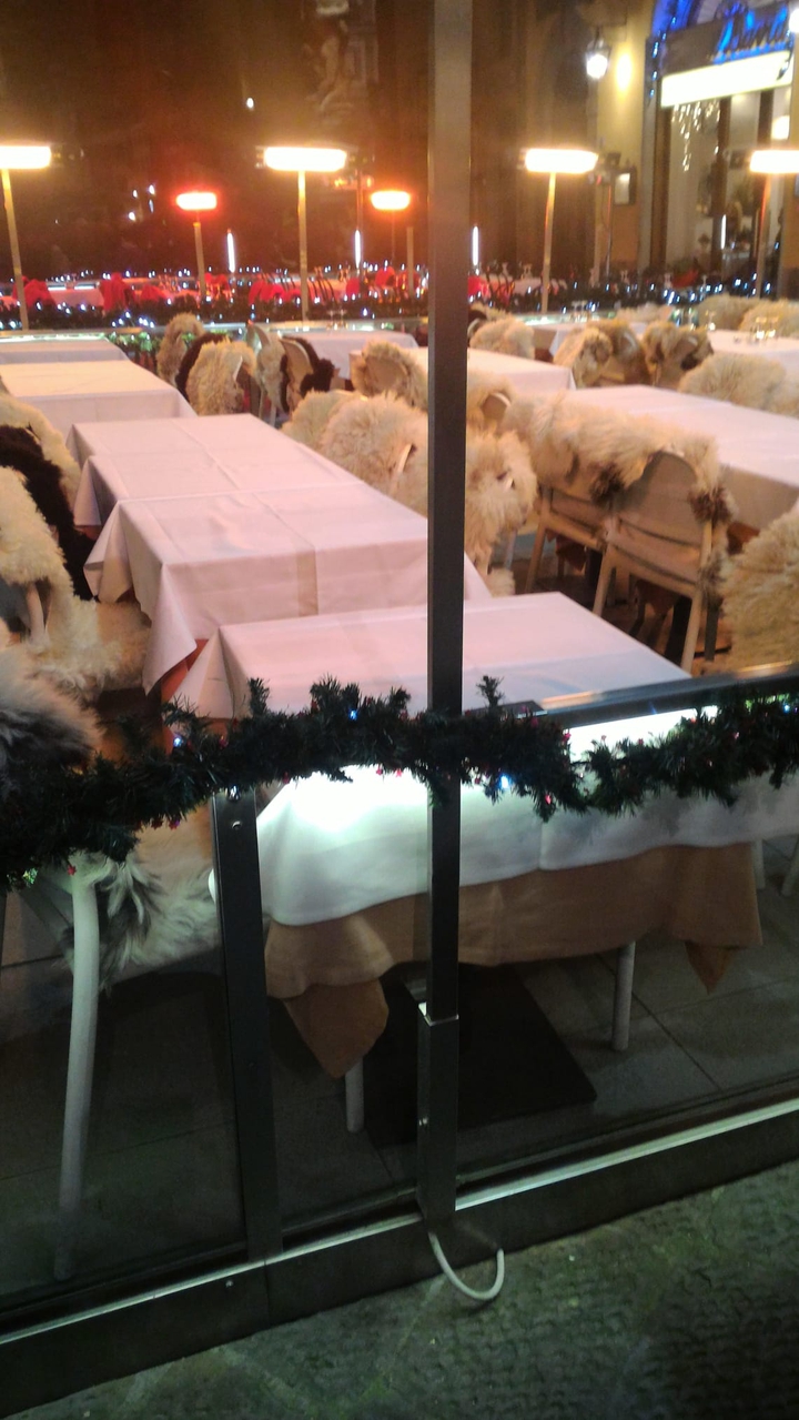 bar di piazza Signoria a Natale