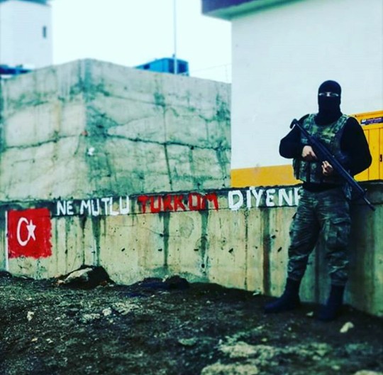 ne mutlu türküm diyene