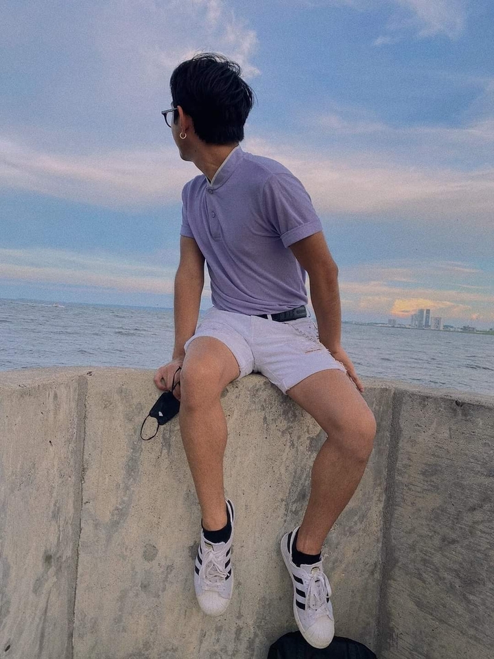 .