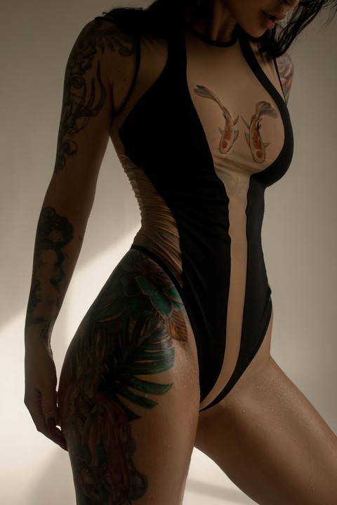Modeling girls