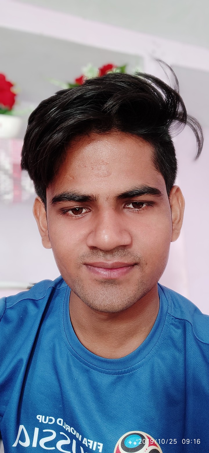 Muskariye Aap OGQ Pr Hai