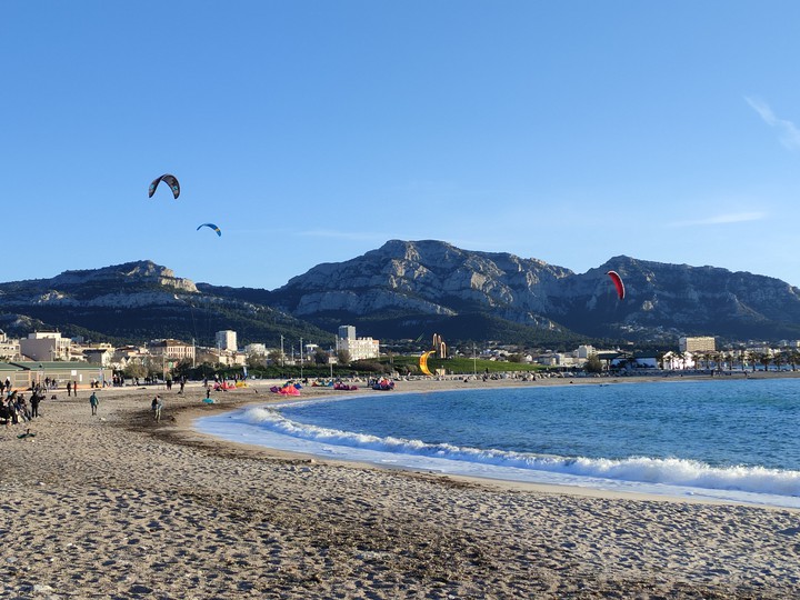 marseille beach