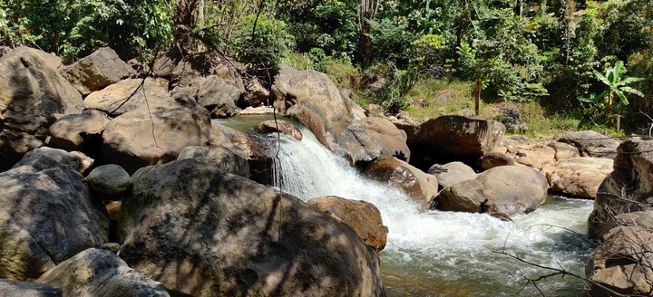 Active waterfall