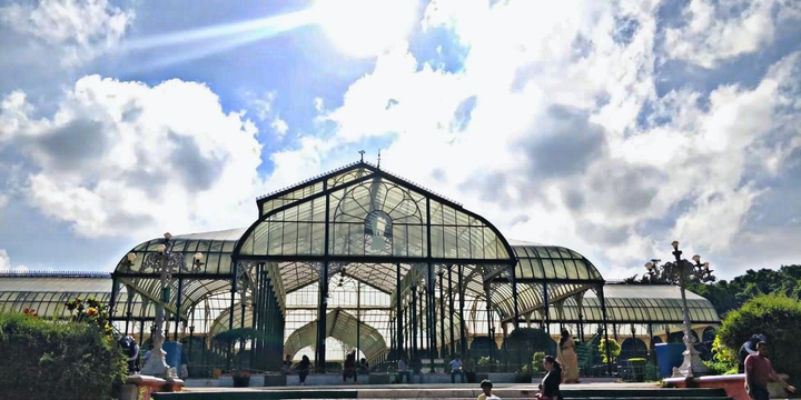 glass house