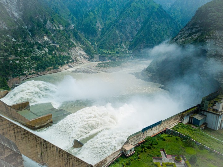 dam