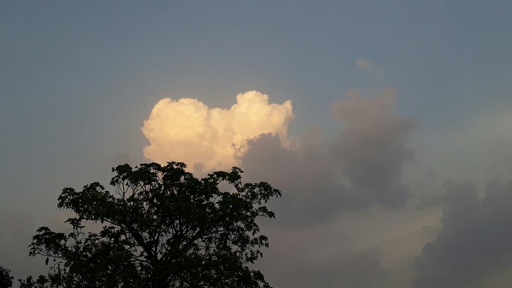 cloud backlight