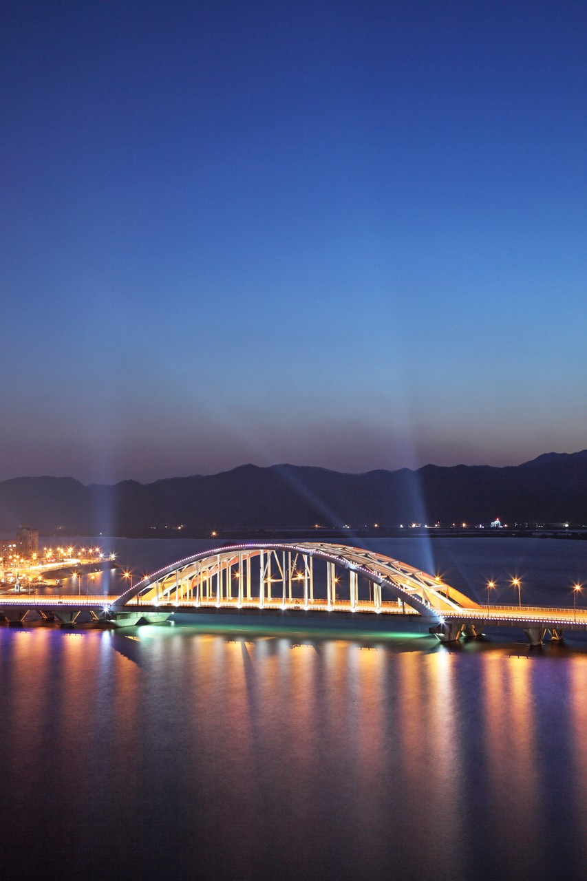 Night Bridge