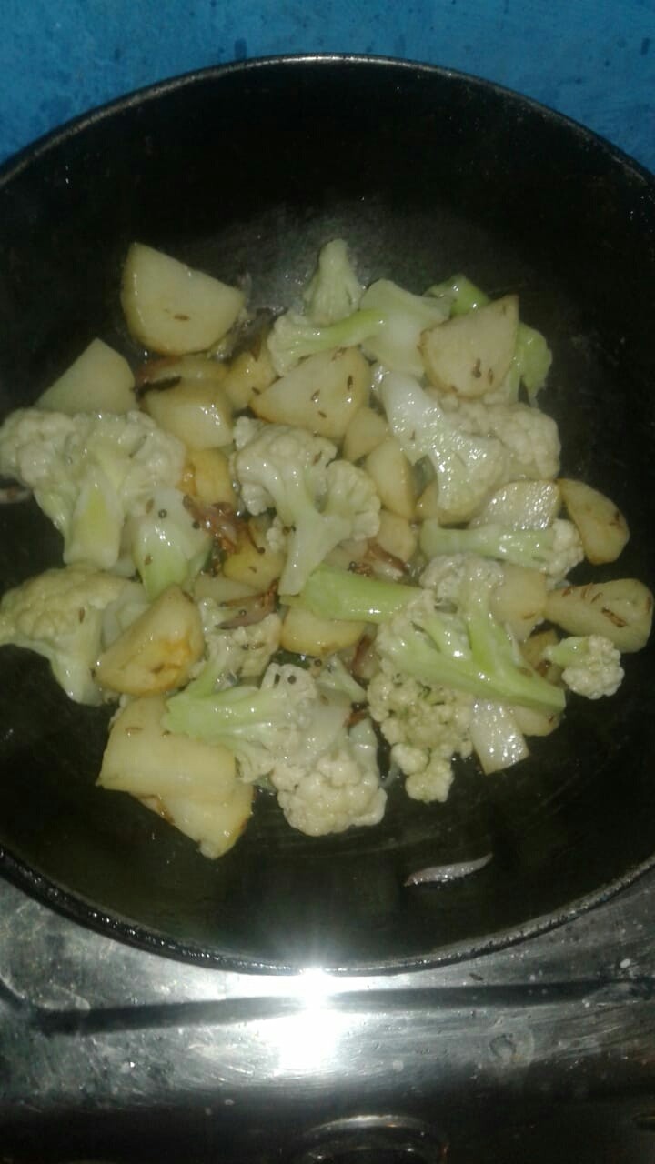 gobhi aloo