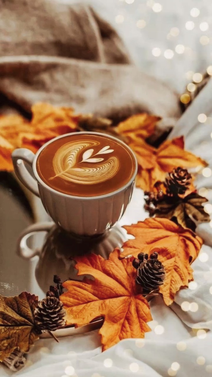 CAPPUCCINO WITH LEAF ART