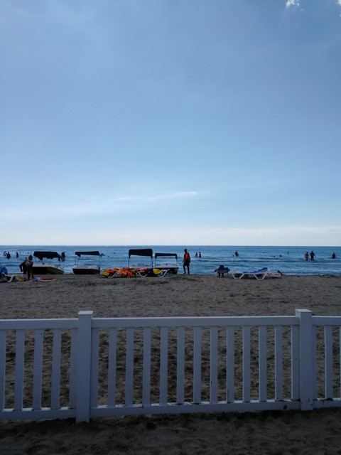 море