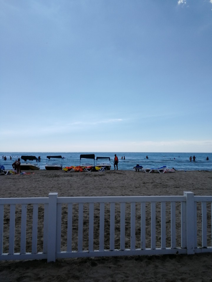 море