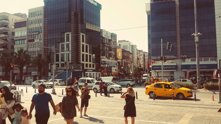 it's normal day in İzmir