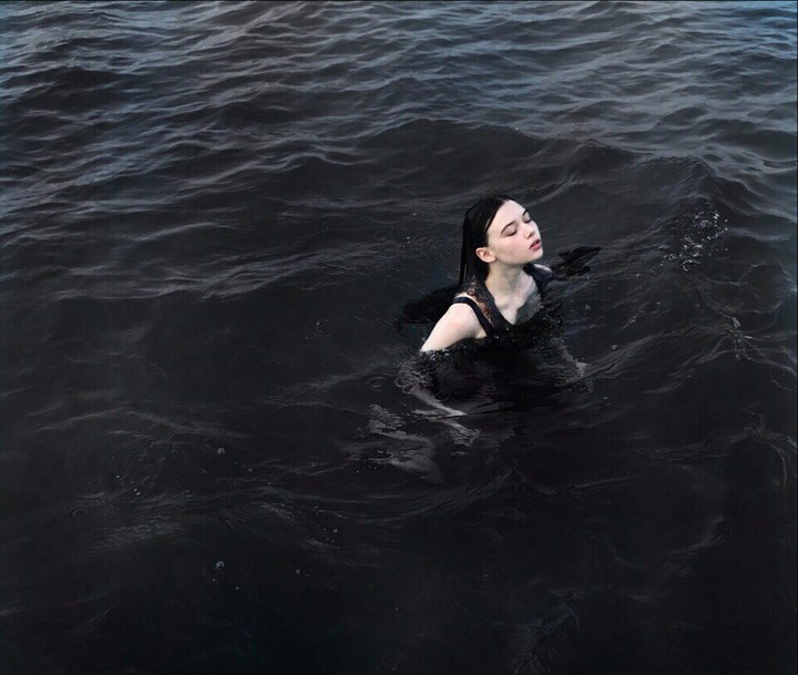 море