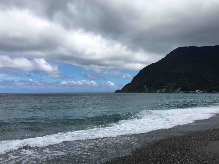 the beach at Su'ao town in Yilan county
