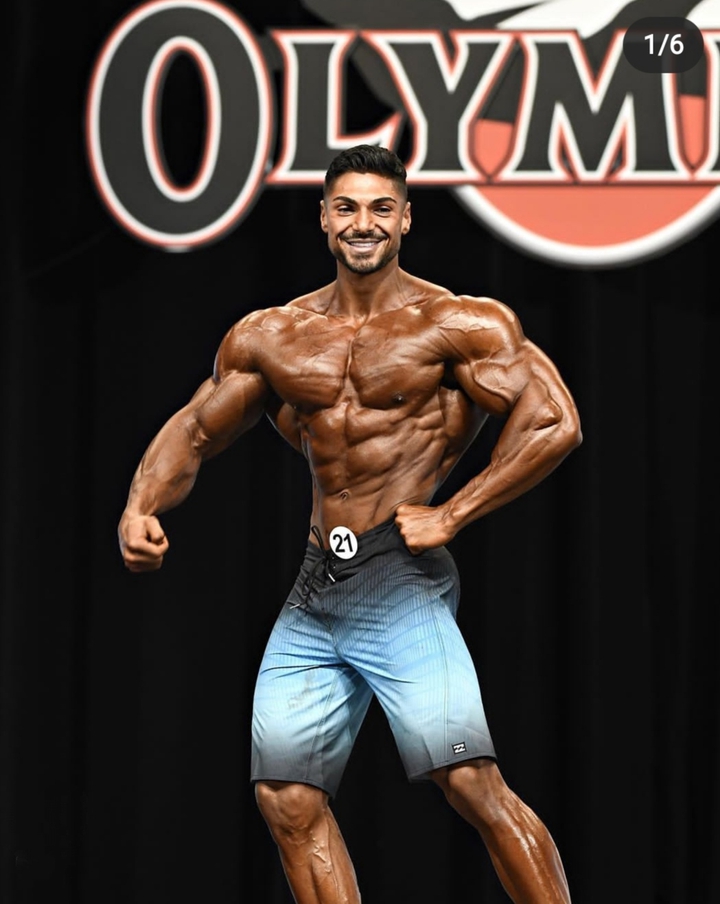 men's physique mr Olympia