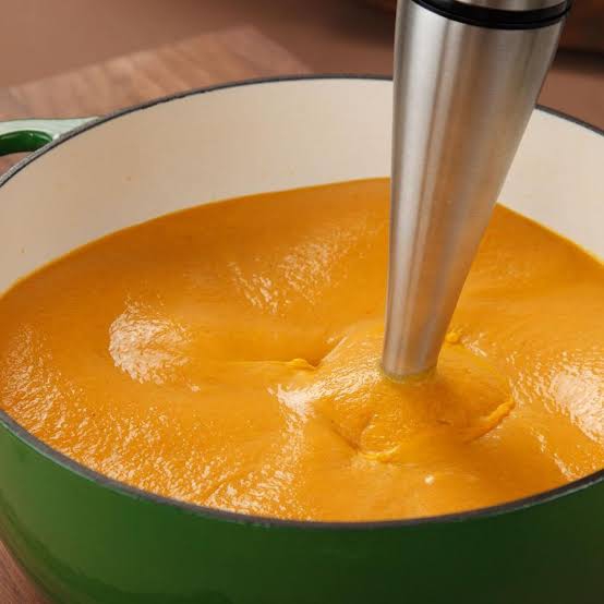 blending vegetables