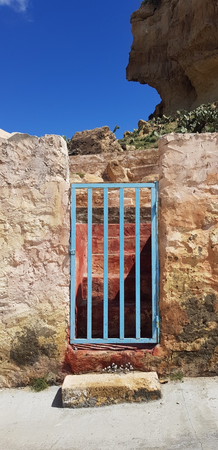 Colorful stairs, Takrouna