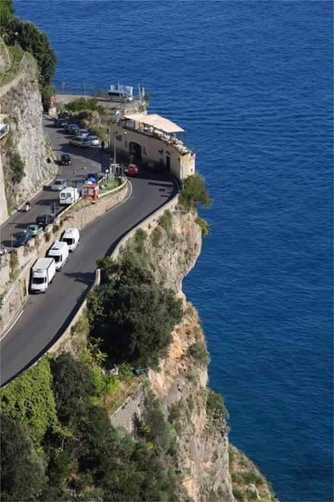 جرف"طريق"بحر                      falaises"route"mer