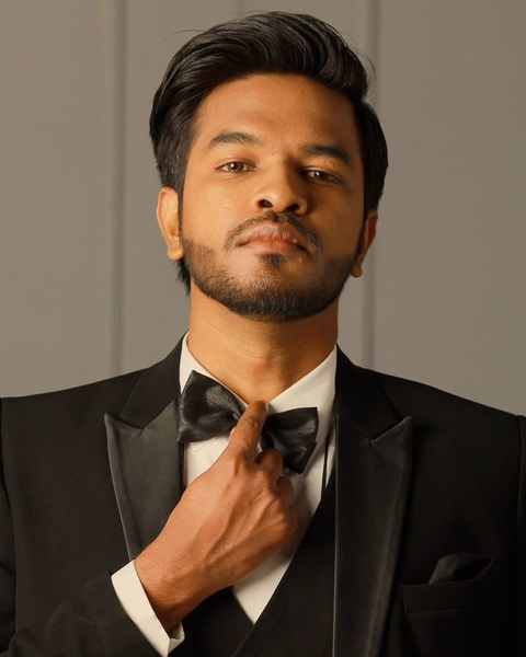 Dhiran AmaR MG