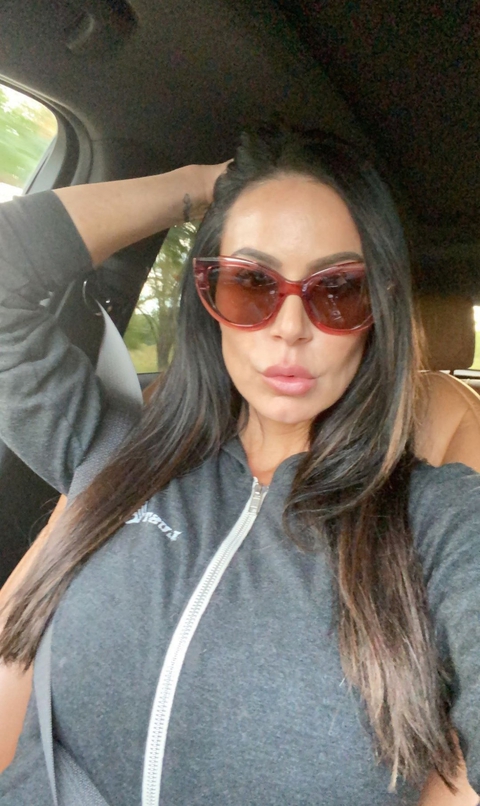 inside car selfie